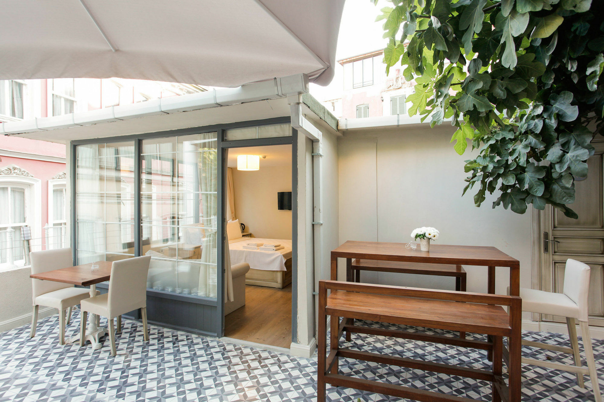 The Loft Istanbul Hotel Exterior photo