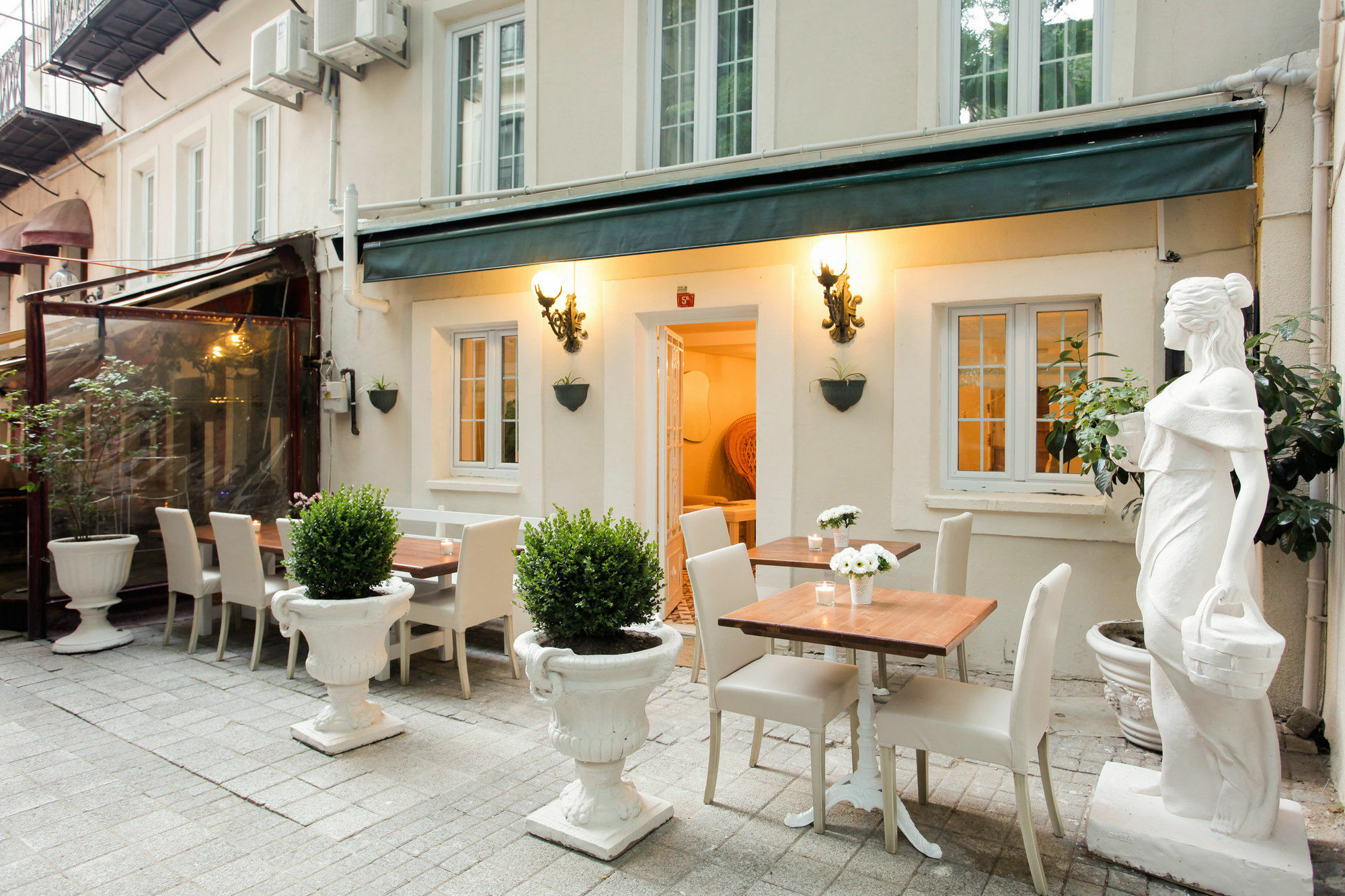 The Loft Istanbul Hotel Exterior photo