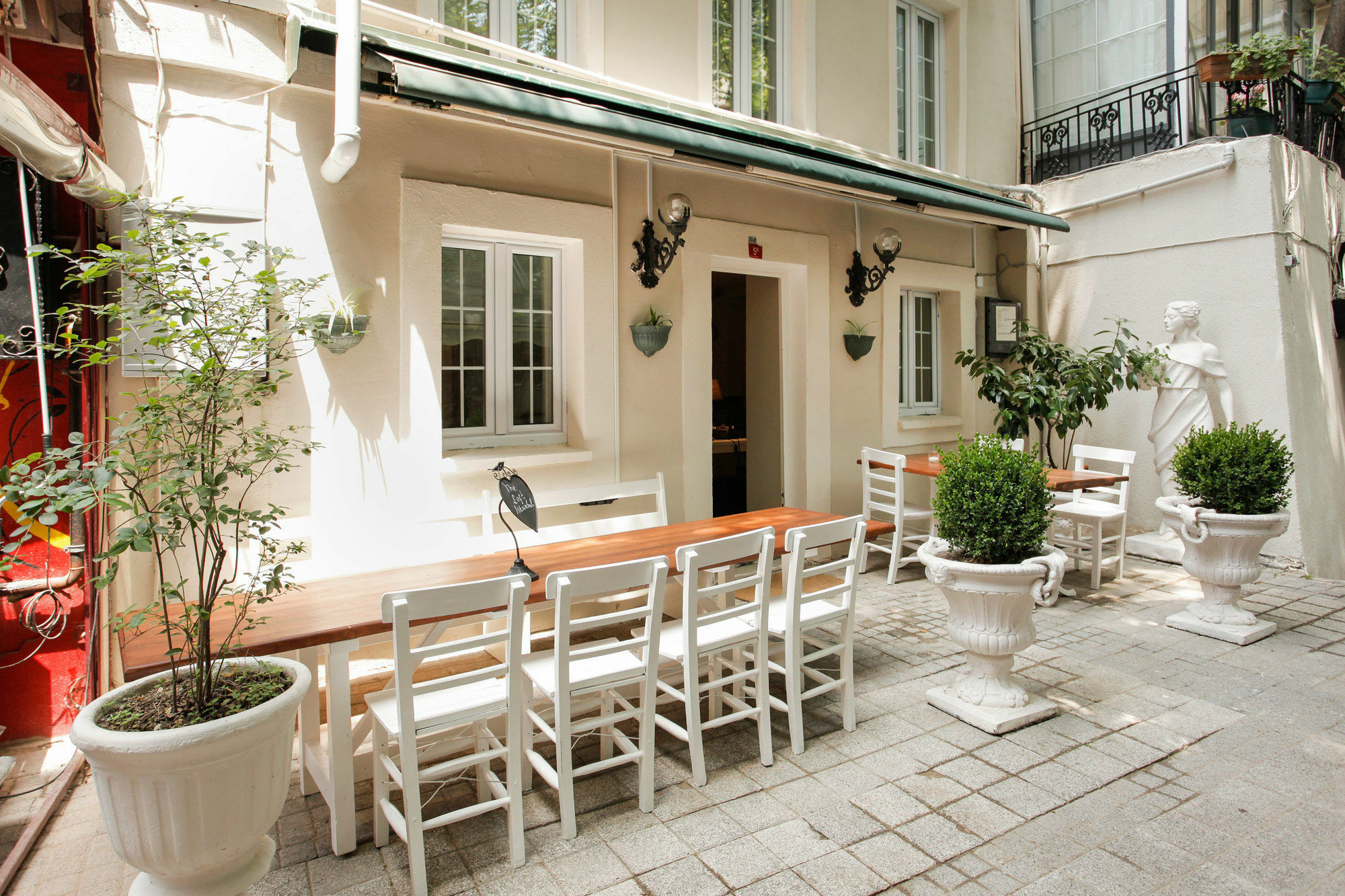 The Loft Istanbul Hotel Exterior photo